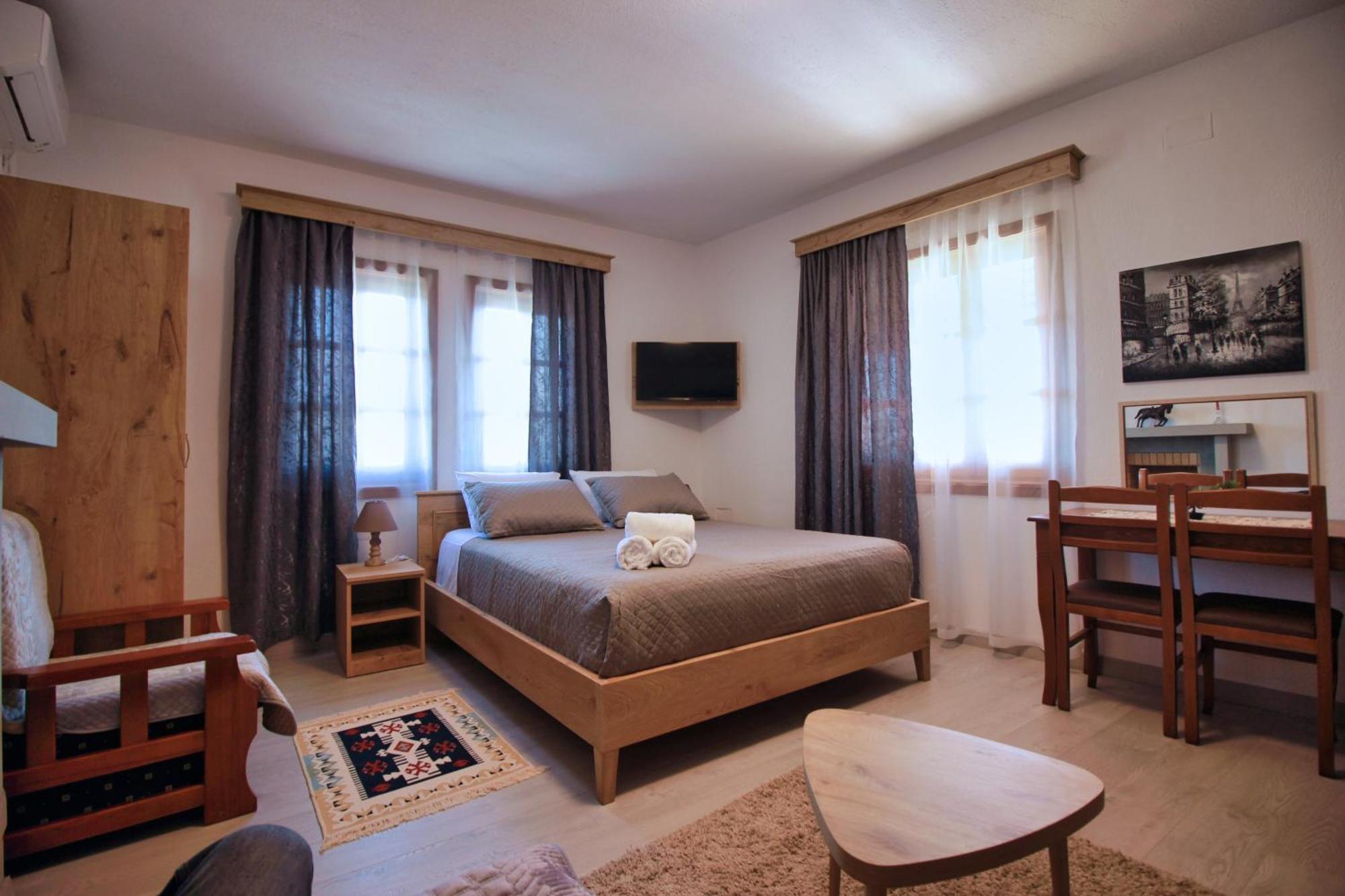 Emblematic House Apartment 4 Gjirokaster Bagian luar foto