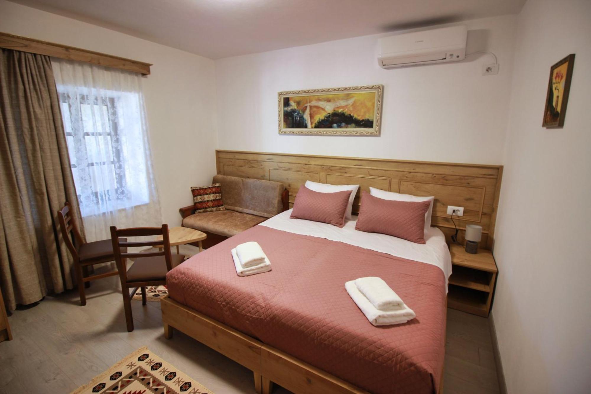 Emblematic House Apartment 4 Gjirokaster Bagian luar foto