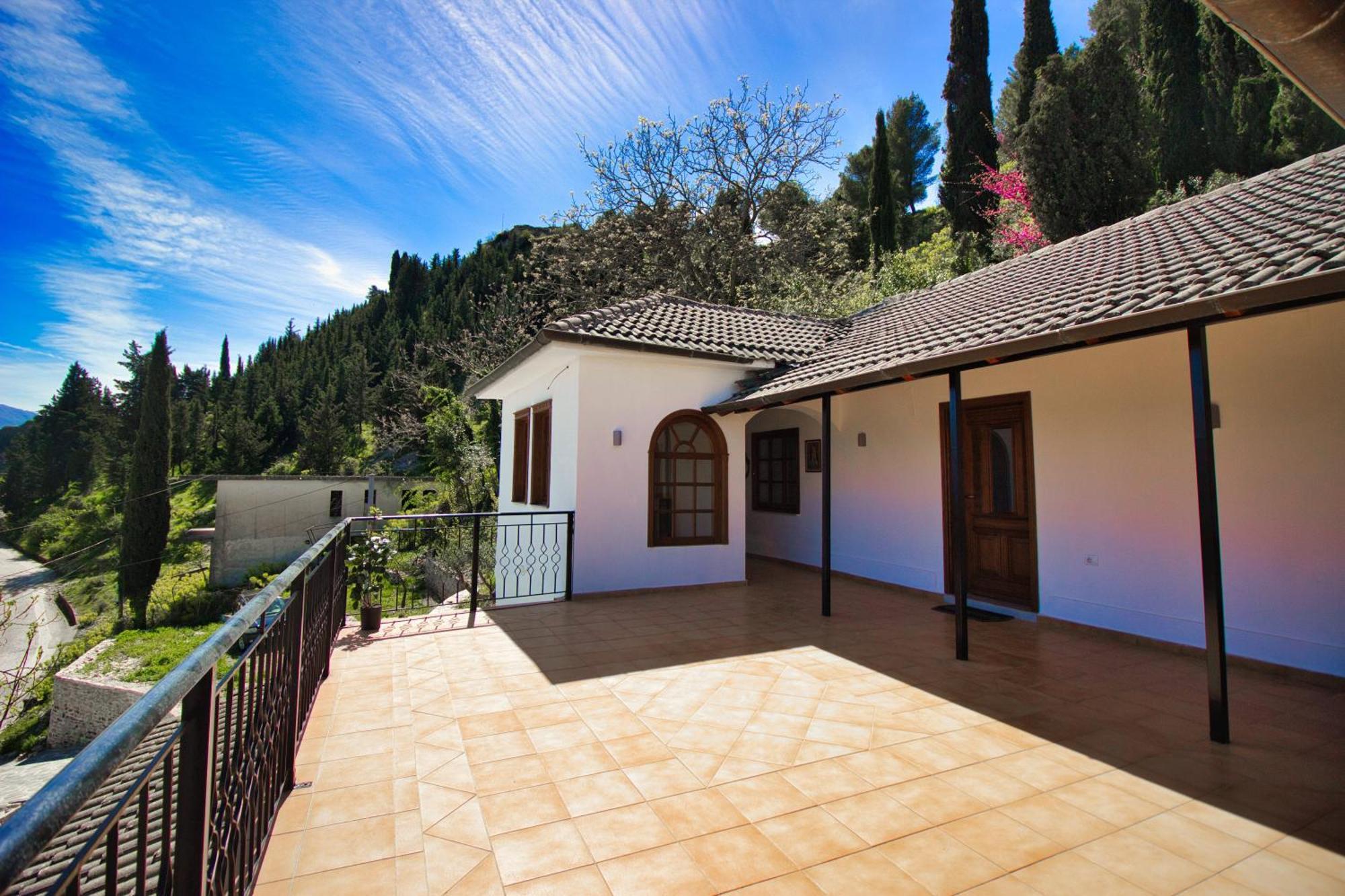 Emblematic House Apartment 4 Gjirokaster Bagian luar foto